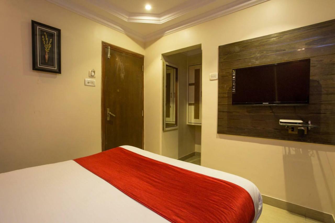 Hotel Grace Inn Мумбаї Екстер'єр фото
