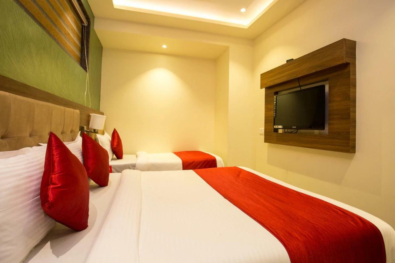 Hotel Grace Inn Мумбаї Екстер'єр фото